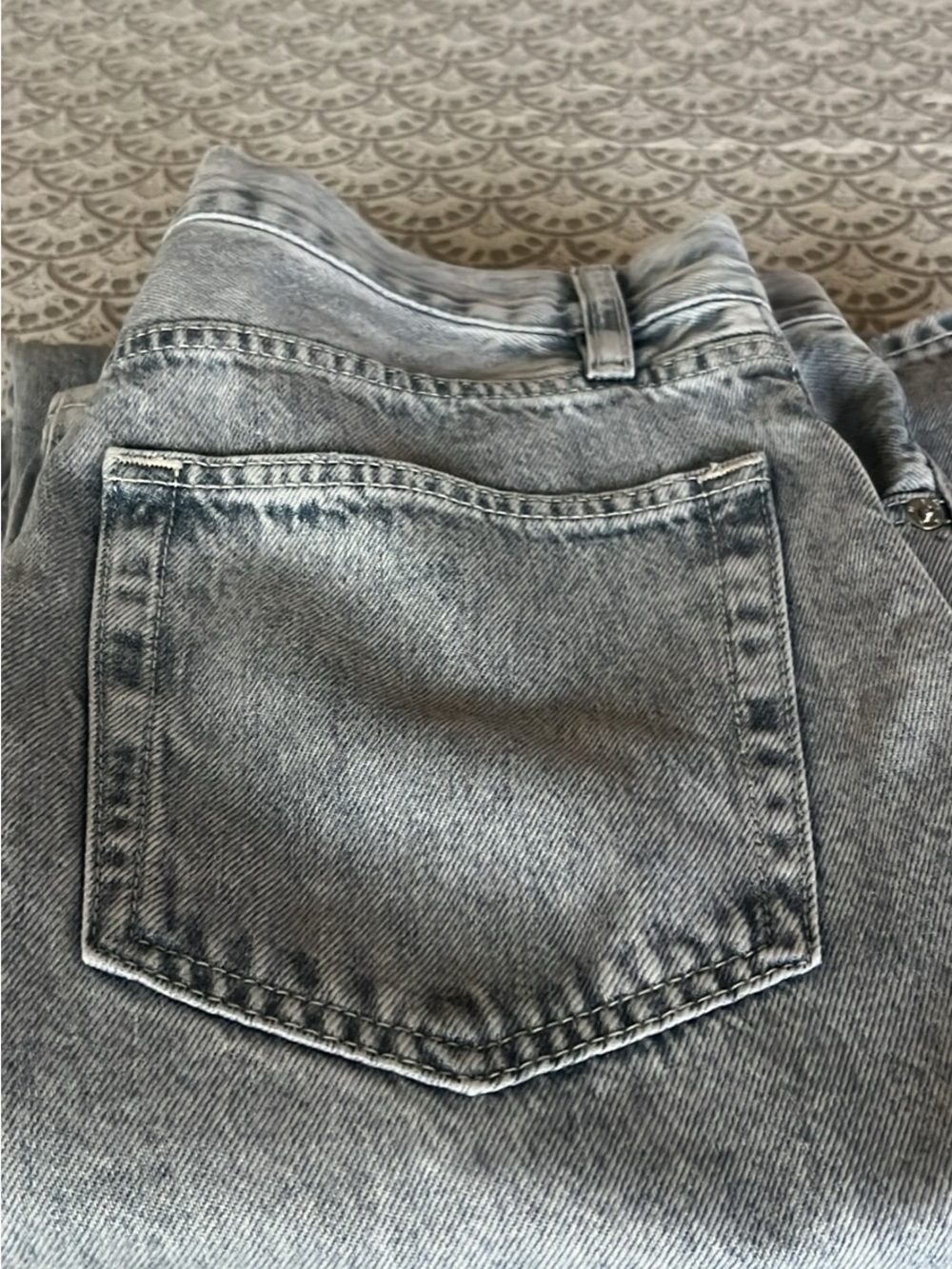 Frame the losse Air Denim Light Gray Straight Leg Jeans - Picture 5 of 7